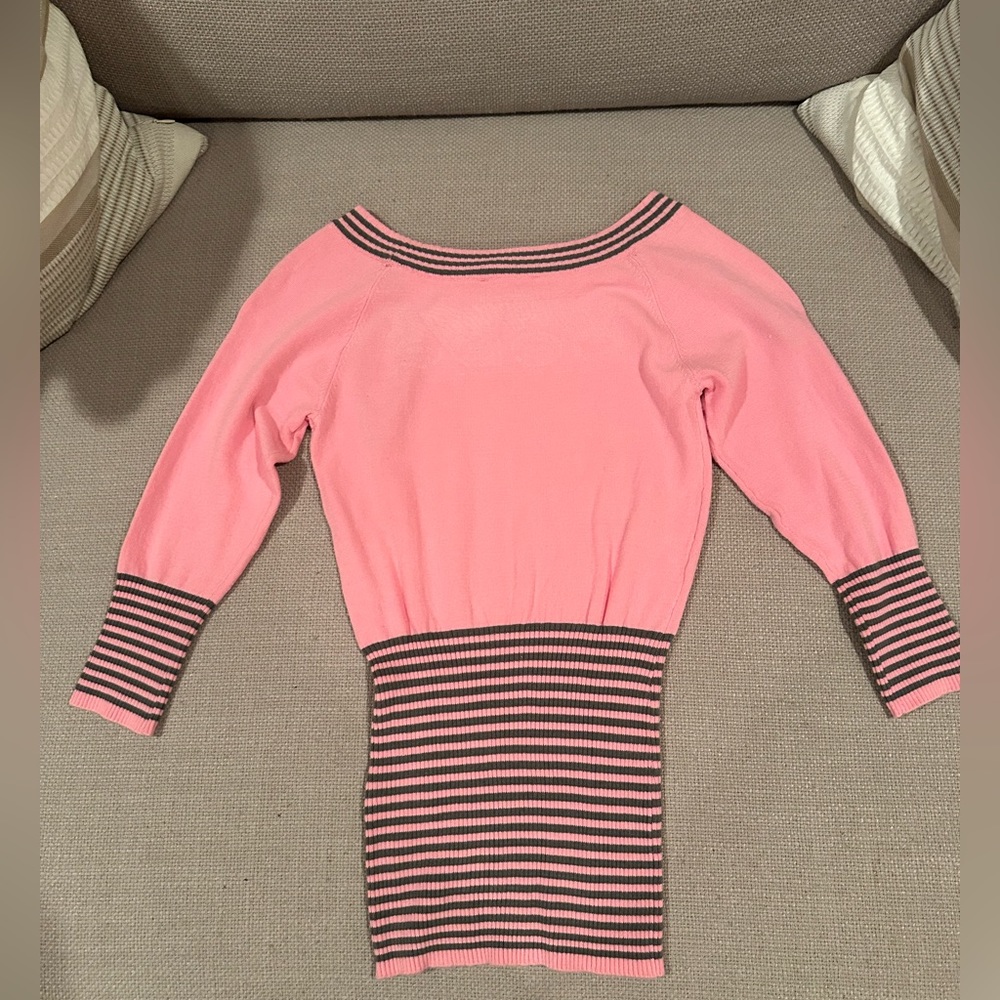 Bebe - Picture 4 of 8